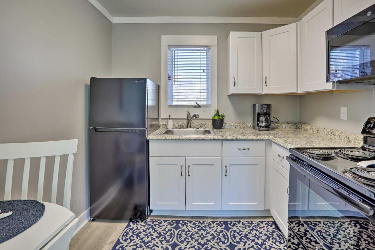 Updated Studio 1-Block Walk To Surfside Beach! Мертл-Біч Екстер'єр фото