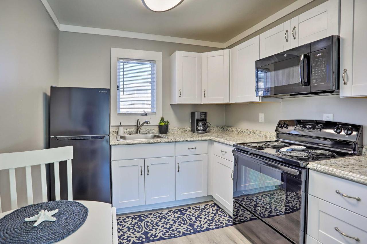 Updated Studio 1-Block Walk To Surfside Beach! Мертл-Біч Екстер'єр фото